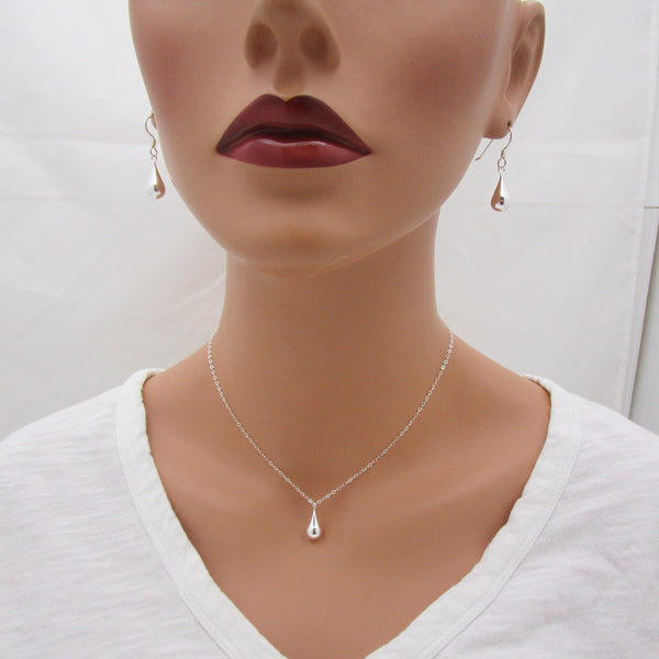 Silver Teardrop Dangle Earrings