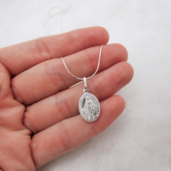 925 Sterling Silver Miraculous Medal Necklace