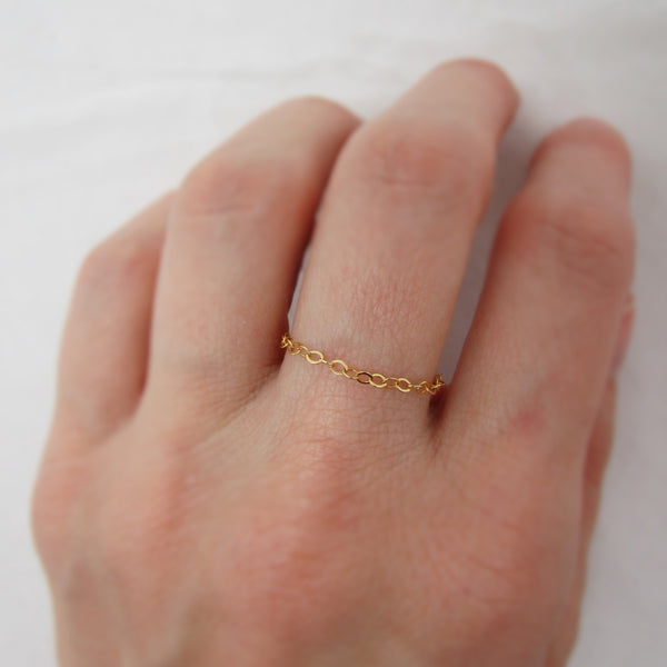 Dainty Gold Chain Ring
