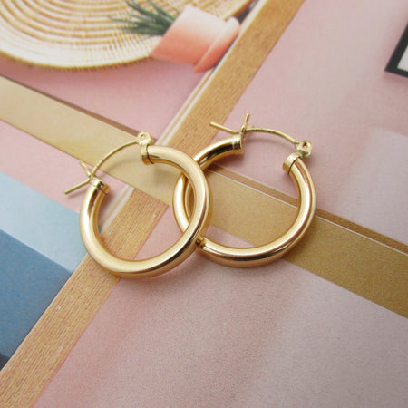 Ava Gold Pearl Hoops